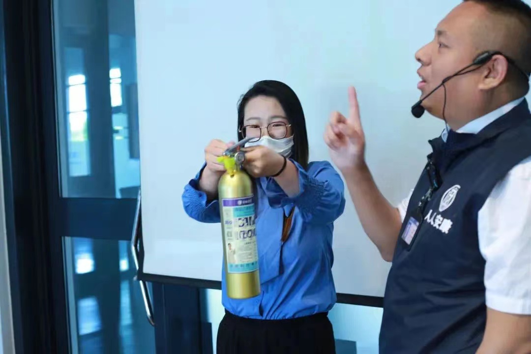 1653525738222672.jpg 1653525738222672.jpg