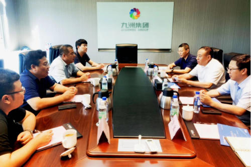 中核匯能（黑龍江）能源有限公司執(zhí)行董事江濤，副總經(jīng)理代建強一行蒞臨九洲集團開展項目交流會議
